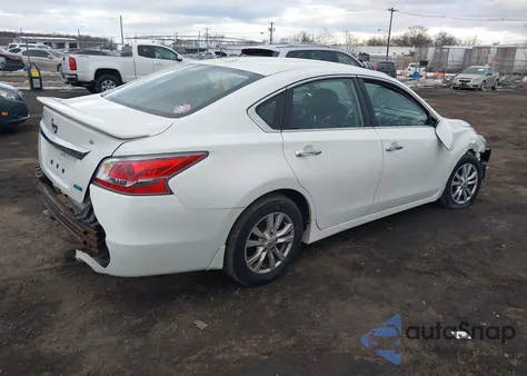 2014 Nissan Altima 2.5 S из США, поврежденный, VIN 1N4AL3AP1EC421567
